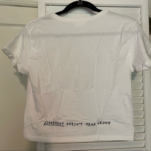 Cropped Tee - Picture 3 of 4